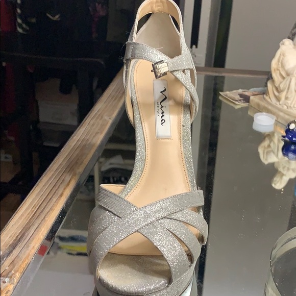 Open toed party heels - Picture 2 of 3